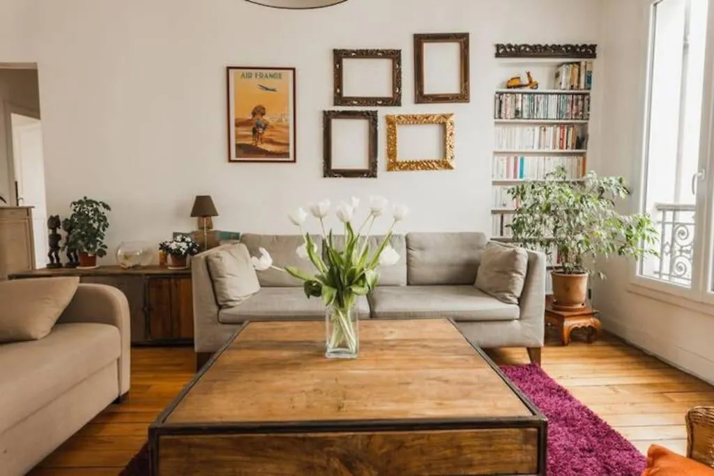 Apartment Appartement Canal St Martin Paris